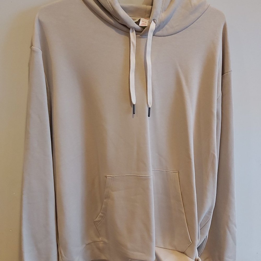 Long sleeved hoodie